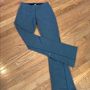 Lululemon yoga pants in heathered gray